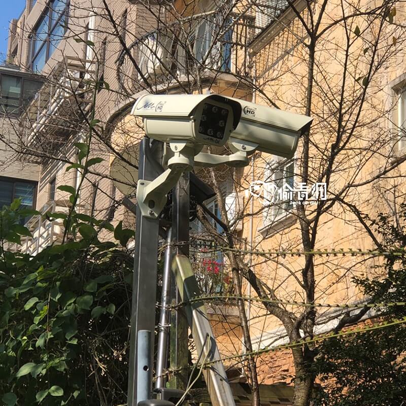 偷看網_漂亮別墅社區_安裝成品